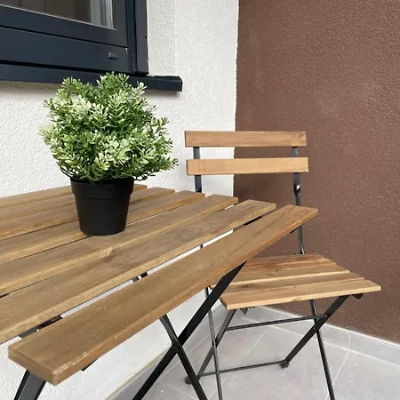 アパート Istra_28 Titova